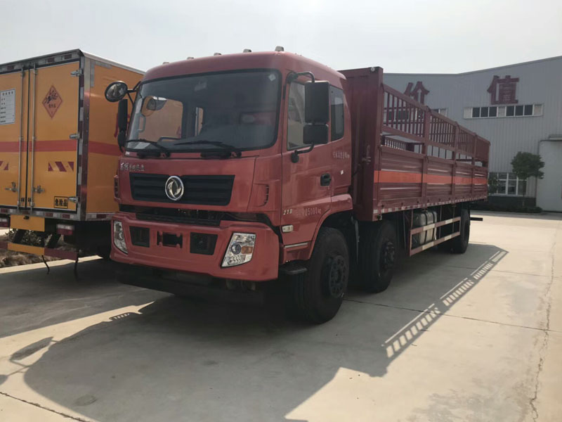 東風(fēng)9.5米(15.3噸)氣瓶車(chē)