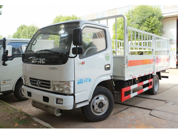 多利卡4.1米(4噸)氣瓶車