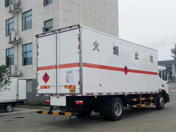 東風6.3米(10.3噸)氣體廂式車