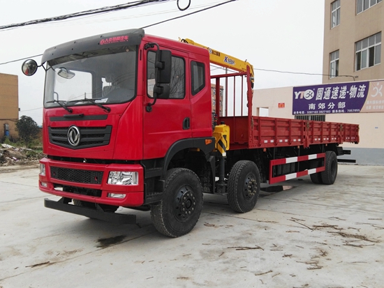 東風(fēng)小三軸12噸隨車吊