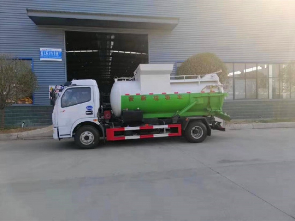 東風(fēng)多利卡國六8方（圓罐）餐廚垃圾車