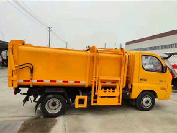福田國(guó)六3方自裝卸(掛桶)式垃圾車