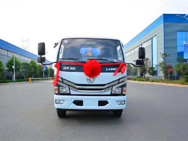 東風小多利卡國六藍牌車廂可卸（鉤臂5方）式垃圾車