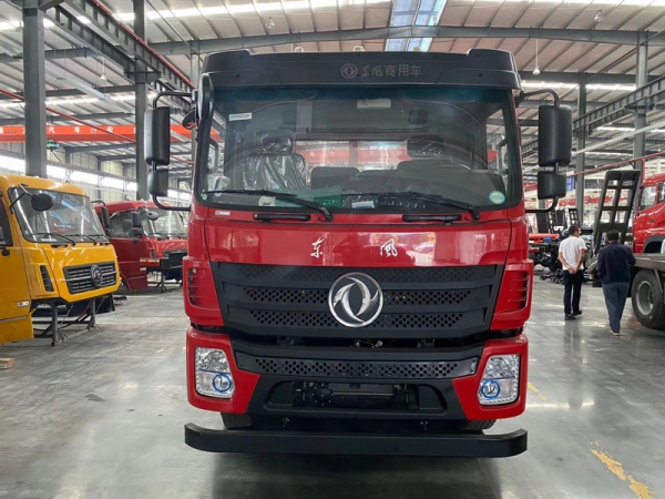 東風(fēng)D17國(guó)五后八輪平板拖車