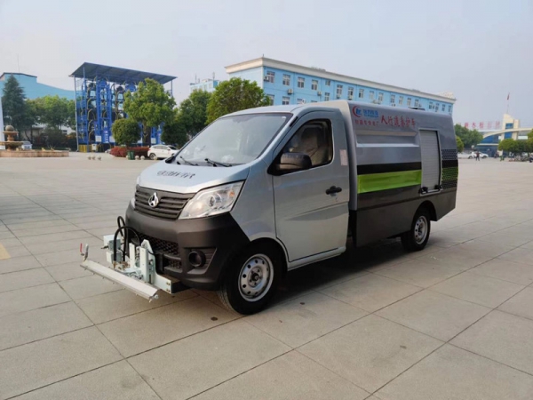 長安2.5方路面養(yǎng)護車,清洗車多少錢