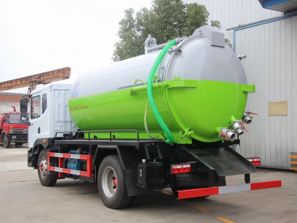 東風(fēng)D9吸污車罐體容積12方