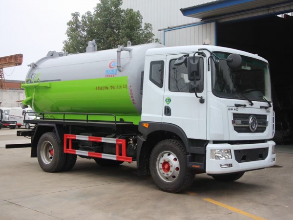 東風(fēng)D9吸污車罐體容積12方