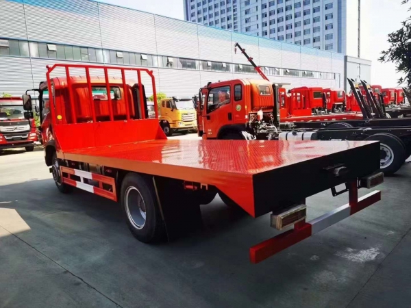 大運(yùn)平板拖車無(wú)爬梯